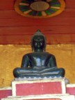Phra Kaew replica in eastern niche of Wat Chedi Luang.JPG (67 KB)